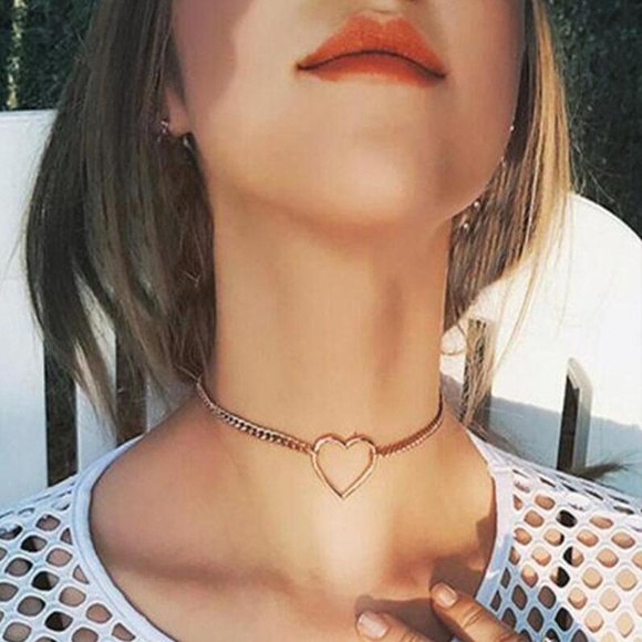 LiveChicStyle Jewelry - Heart Choker Necklace, Available in Gold or Silver